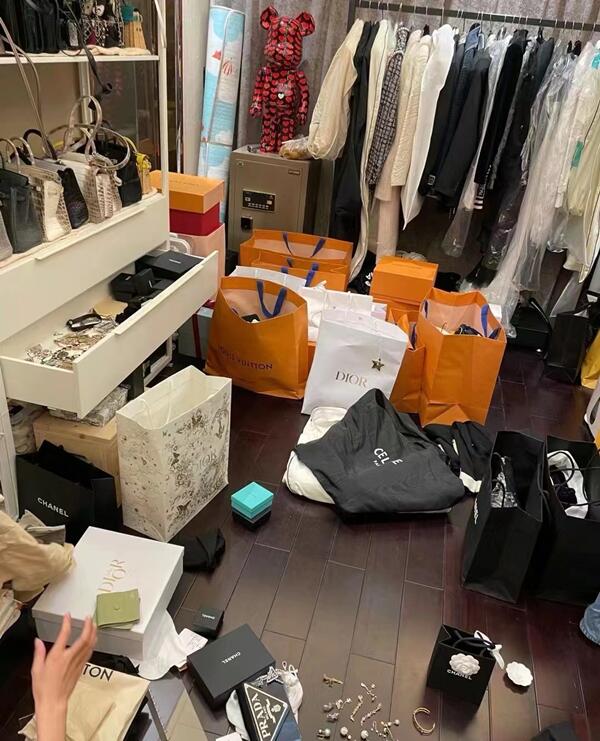随州回收顶奢鞋服