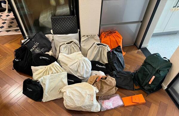 随州回收奢侈品衣服.jpg